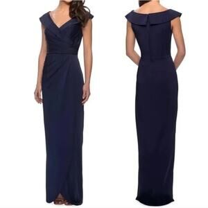 LA FEMME NWT $389 25206 Navy Surplice Off Shoulder Column Gown Size 2